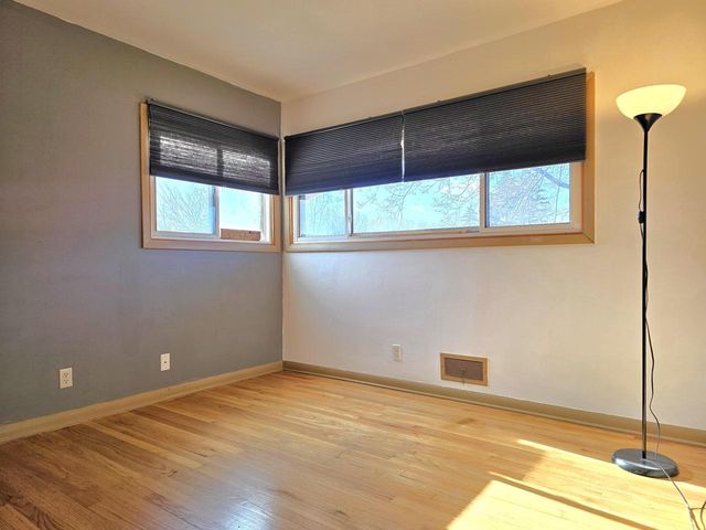 7710 N Edgeworth DRIVE, Milwaukee, WI 53223