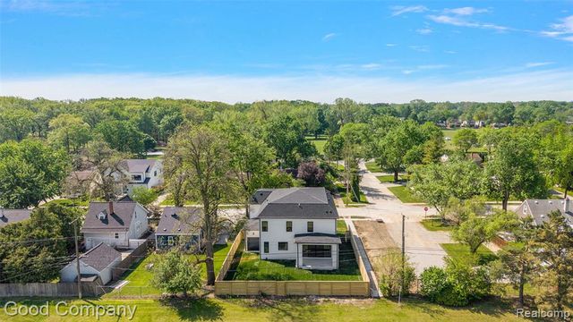 1228 W Windemere Avenue, Royal Oak, MI 48073