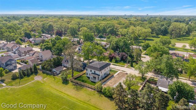 1228 W Windemere Avenue, Royal Oak, MI 48073