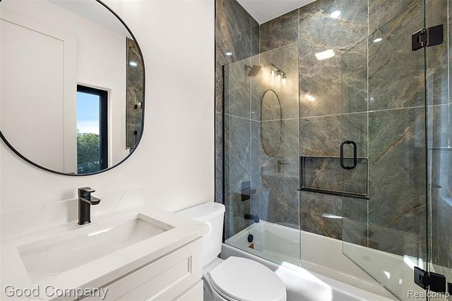 1228 W Windemere Avenue, Royal Oak, MI 48073