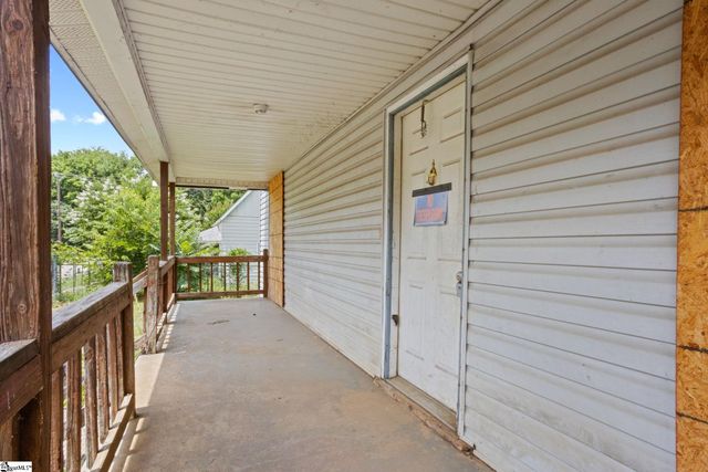 5 5th Avenue, Greenville, SC 29609