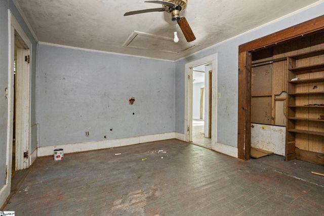 5 5th Avenue, Greenville, SC 29609
