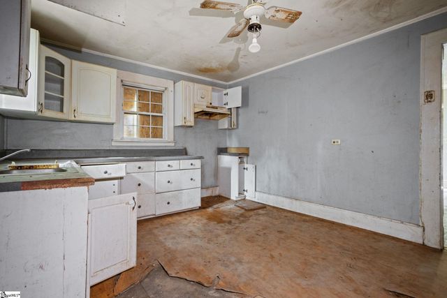 5 5th Avenue, Greenville, SC 29609