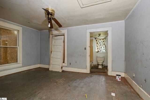 5 5th Avenue, Greenville, SC 29609
