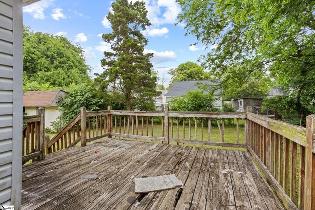 5 5th Avenue, Greenville, SC 29609