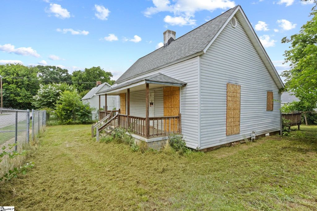 5 5th Avenue, Greenville, SC 29609