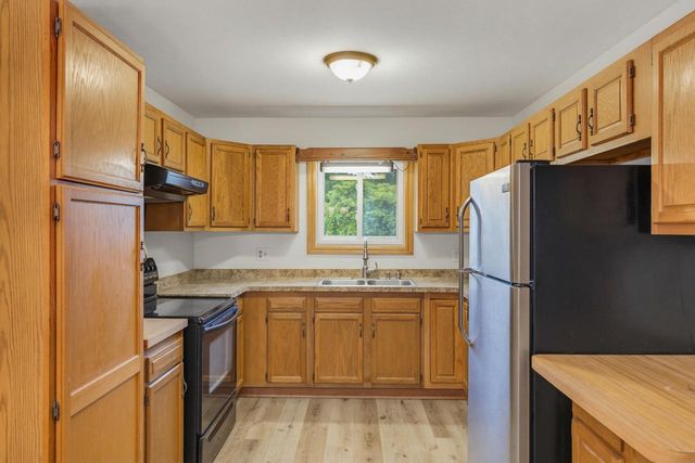 627 Hartridge DRIVE, Hartland, WI 53029