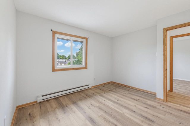 627 Hartridge DRIVE, Hartland, WI 53029