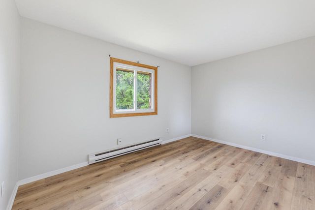 627 Hartridge DRIVE, Hartland, WI 53029