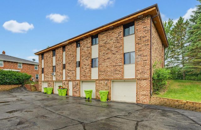 627 Hartridge DRIVE, Hartland, WI 53029