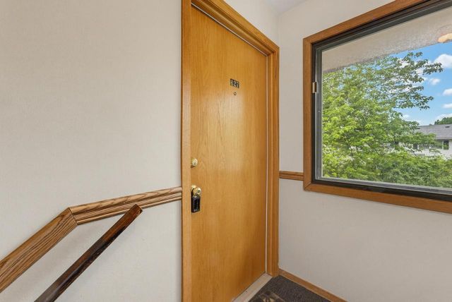 627 Hartridge DRIVE, Hartland, WI 53029