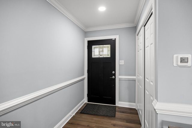 16 CREEKVIEW RD, Willingborough, NJ 08046