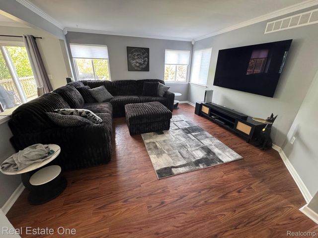 3659 Sugarbush Drive, Genoa Township, MI 48843