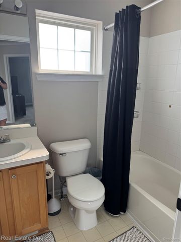 3659 Sugarbush Drive, Genoa Township, MI 48843