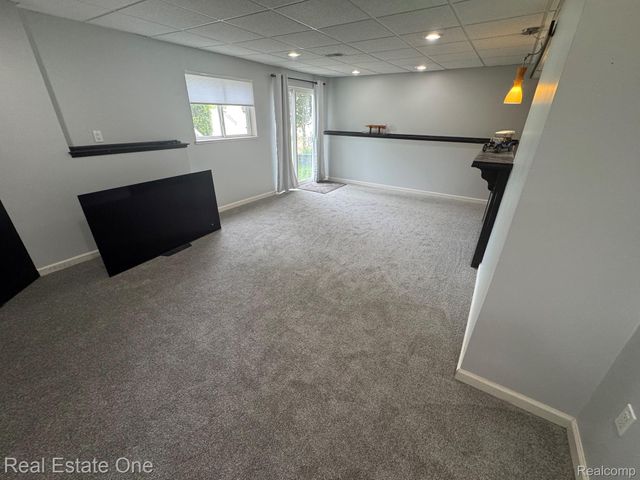 3659 Sugarbush Drive, Genoa Township, MI 48843