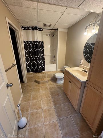 3659 Sugarbush Drive, Genoa Township, MI 48843