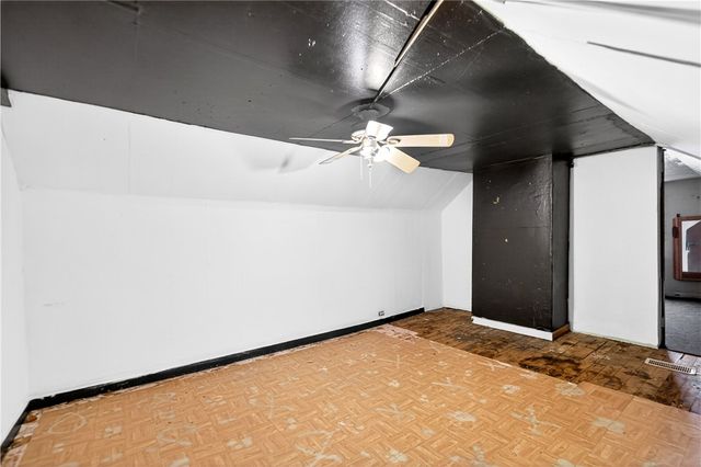 3308 N 32nd Ave, Pulaski Twp, PA 15066