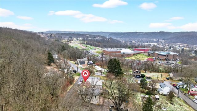 3308 N 32nd Ave, Pulaski Twp, PA 15066