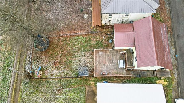 3308 N 32nd Ave, Pulaski Twp, PA 15066