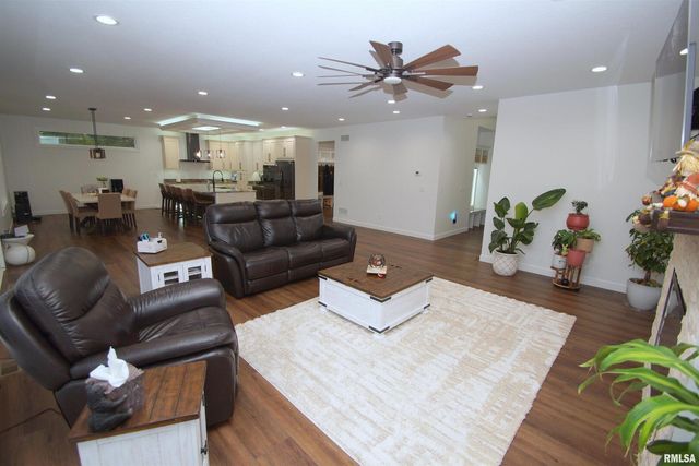 10703 52ND Street Court W, Milan, IL 61264
