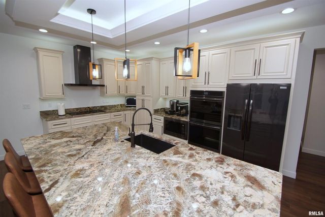 10703 52ND Street Court W, Milan, IL 61264