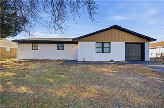 3512 Maori DR, Chesapeake, VA 23321