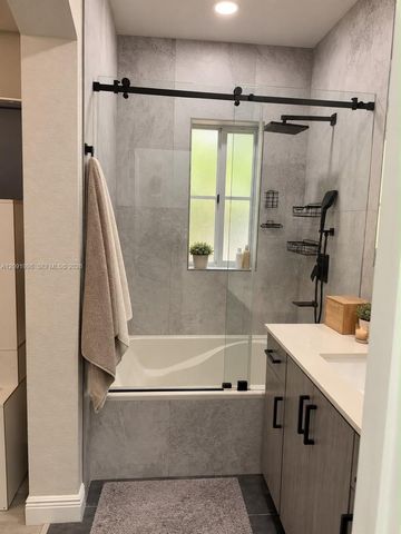 8432 NW 107th Court 3-35, Doral, FL 33178
