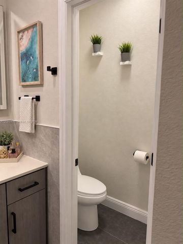 8432 NW 107th Court 3-35, Doral, FL 33178
