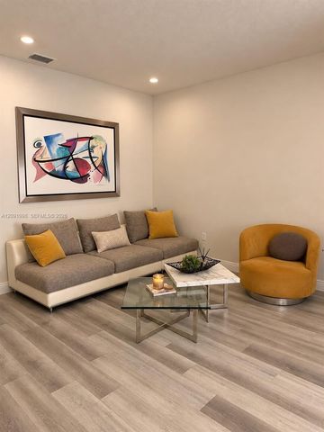 8432 NW 107th Court 3-35, Doral, FL 33178