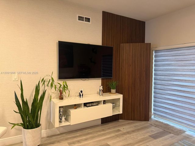 8432 NW 107th Court 3-35, Doral, FL 33178