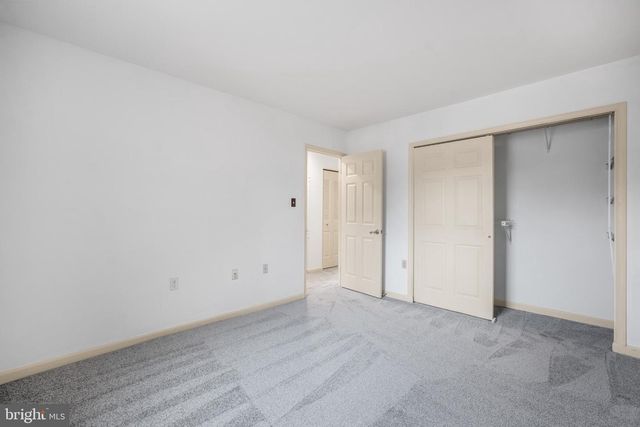 1103 MOOREFIELD HILL CT SW, Vienna, VA 22180