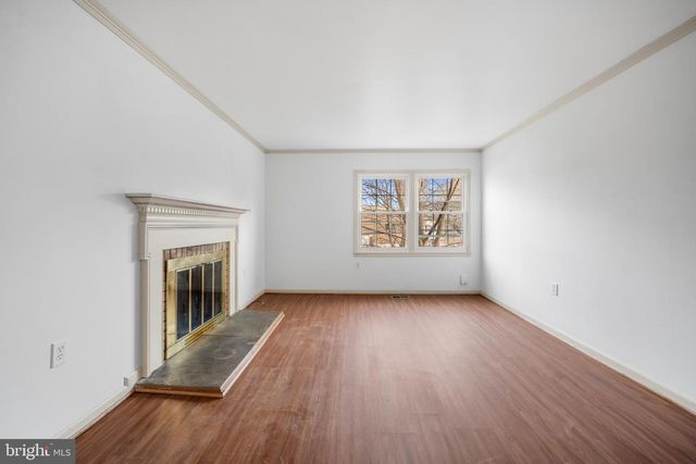 1103 MOOREFIELD HILL CT SW, Vienna, VA 22180