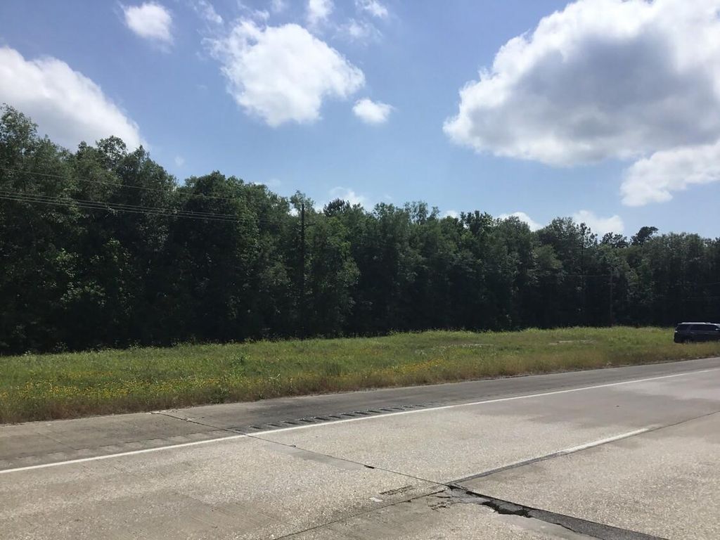 0 Hwy 90, Liberty, TX 77538