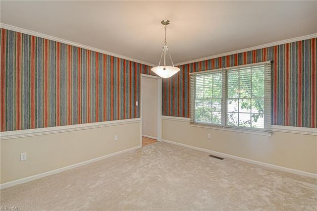 4005 Glenn Landing Drive, Winston-salem, NC 27107