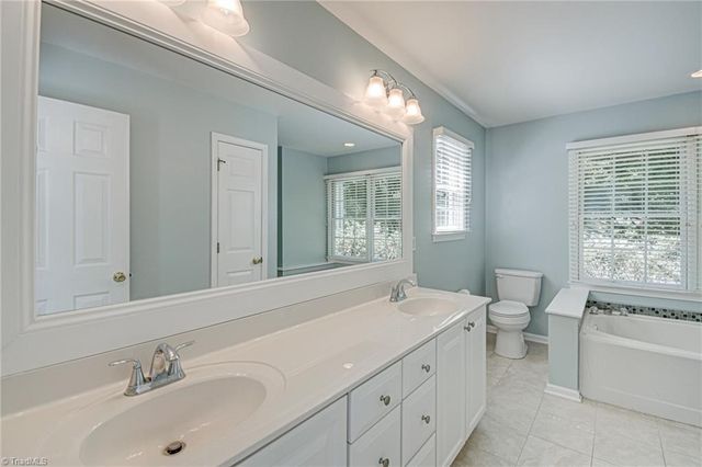 4005 Glenn Landing Drive, Winston-salem, NC 27107