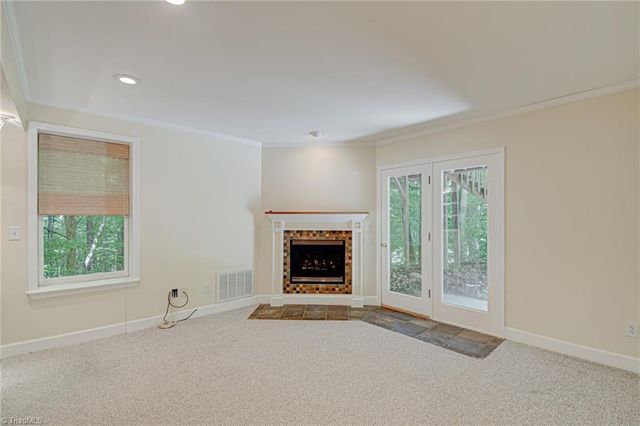 4005 Glenn Landing Drive, Winston-salem, NC 27107