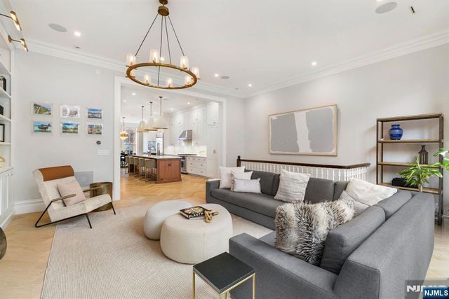 110 Park Avenue 1, Hoboken, NJ 07030