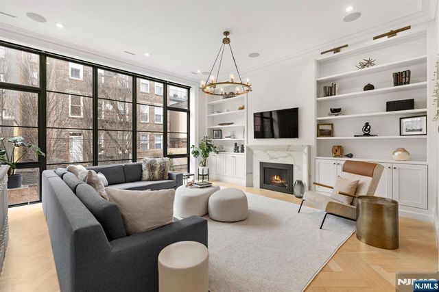 110 Park Avenue 1, Hoboken, NJ 07030