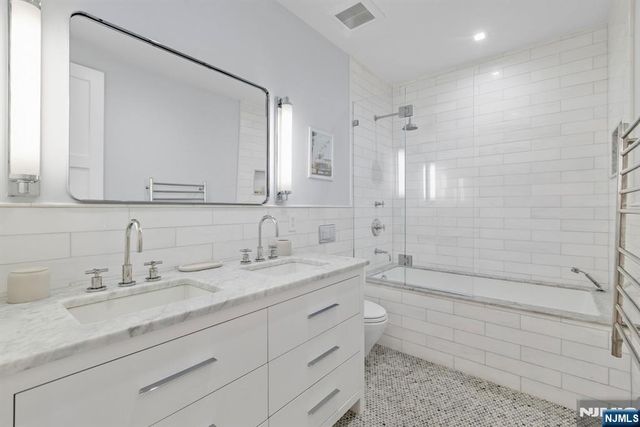110 Park Avenue 1, Hoboken, NJ 07030