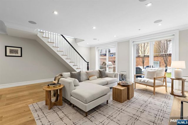 110 Park Avenue 1, Hoboken, NJ 07030