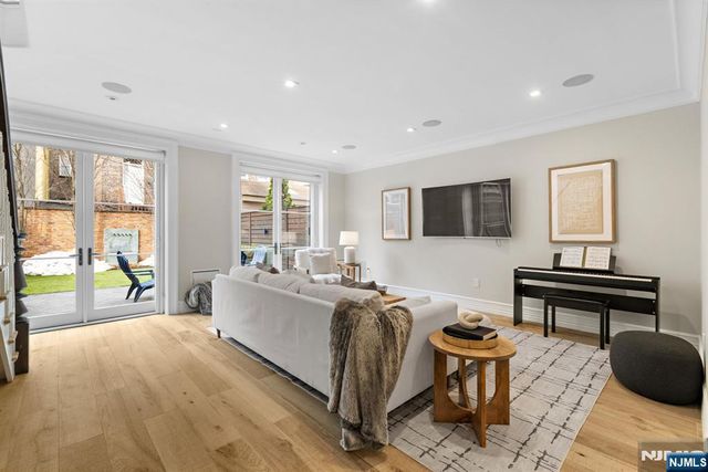 110 Park Avenue 1, Hoboken, NJ 07030