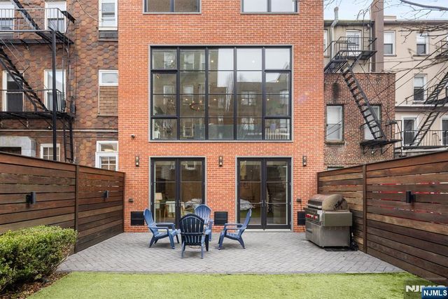 110 Park Avenue 1, Hoboken, NJ 07030