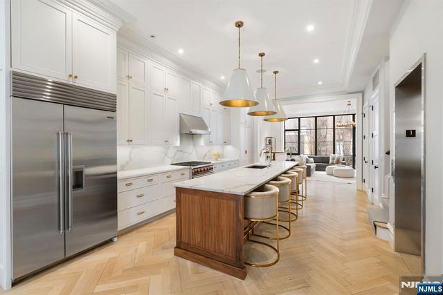 110 Park Avenue 1, Hoboken, NJ 07030
