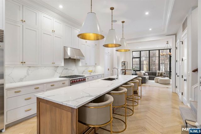 110 Park Avenue 1, Hoboken, NJ 07030