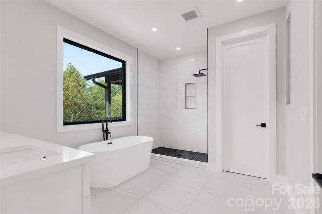 4 Tremorra Trail, Leicester, NC 28748