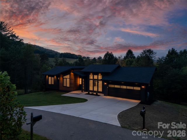 4 Tremorra Trail, Leicester, NC 28748