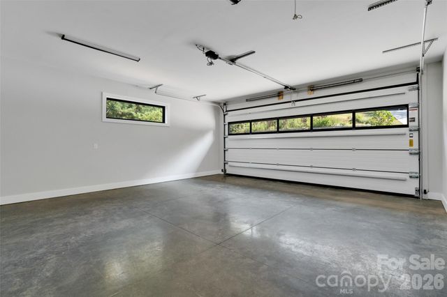 4 Tremorra Trail, Leicester, NC 28748