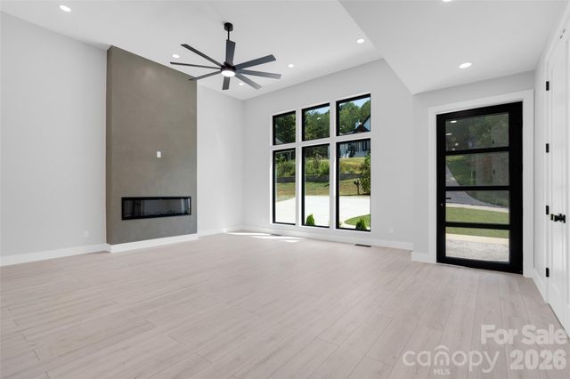 4 Tremorra Trail, Leicester, NC 28748