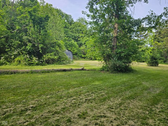 8423 Mud Creek Road, Indianapolis, IN 46256