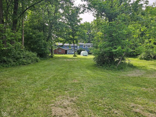 8423 Mud Creek Road, Indianapolis, IN 46256